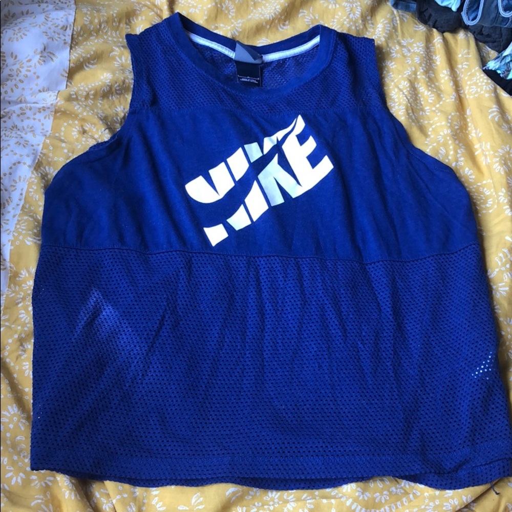 Nike workout tank top